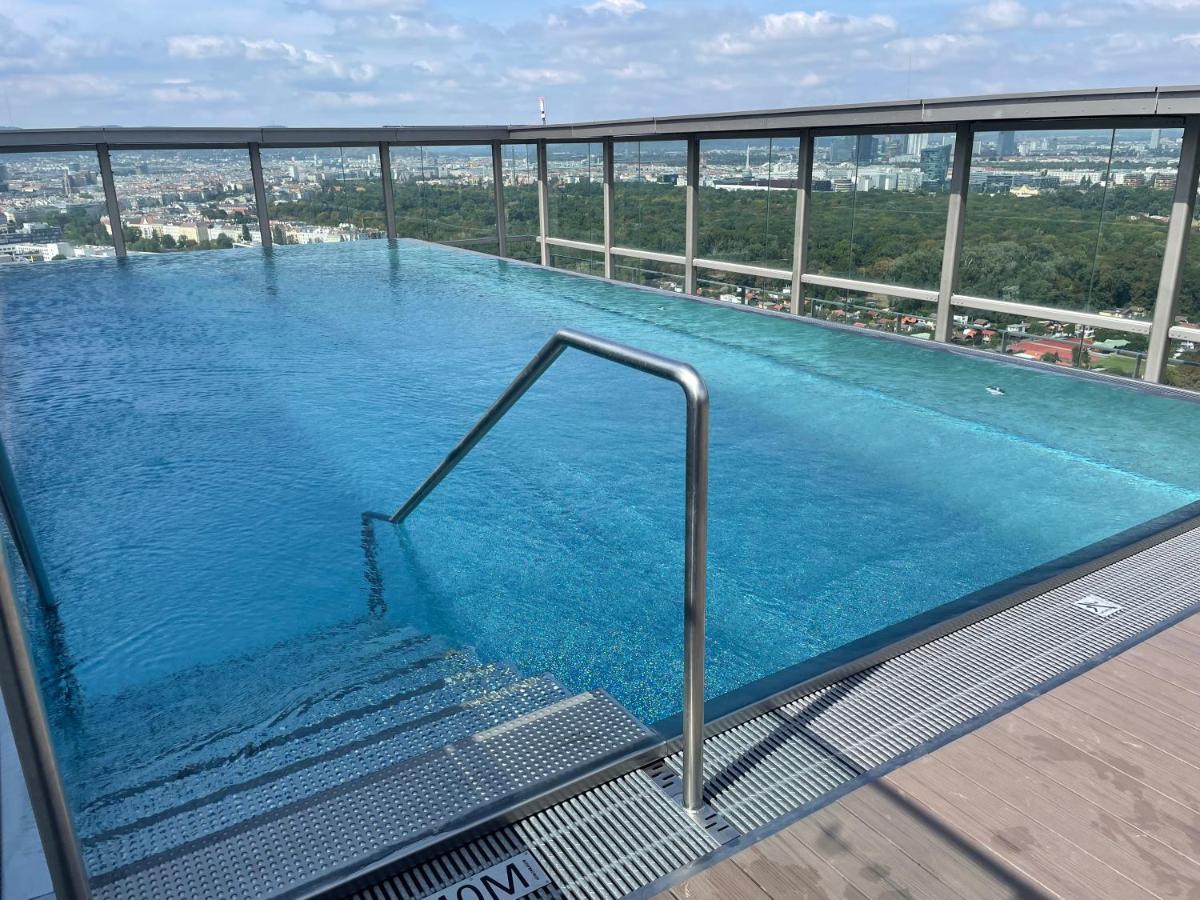 Sunrise Above Sky With Rooftop Pool Wien Exterior foto