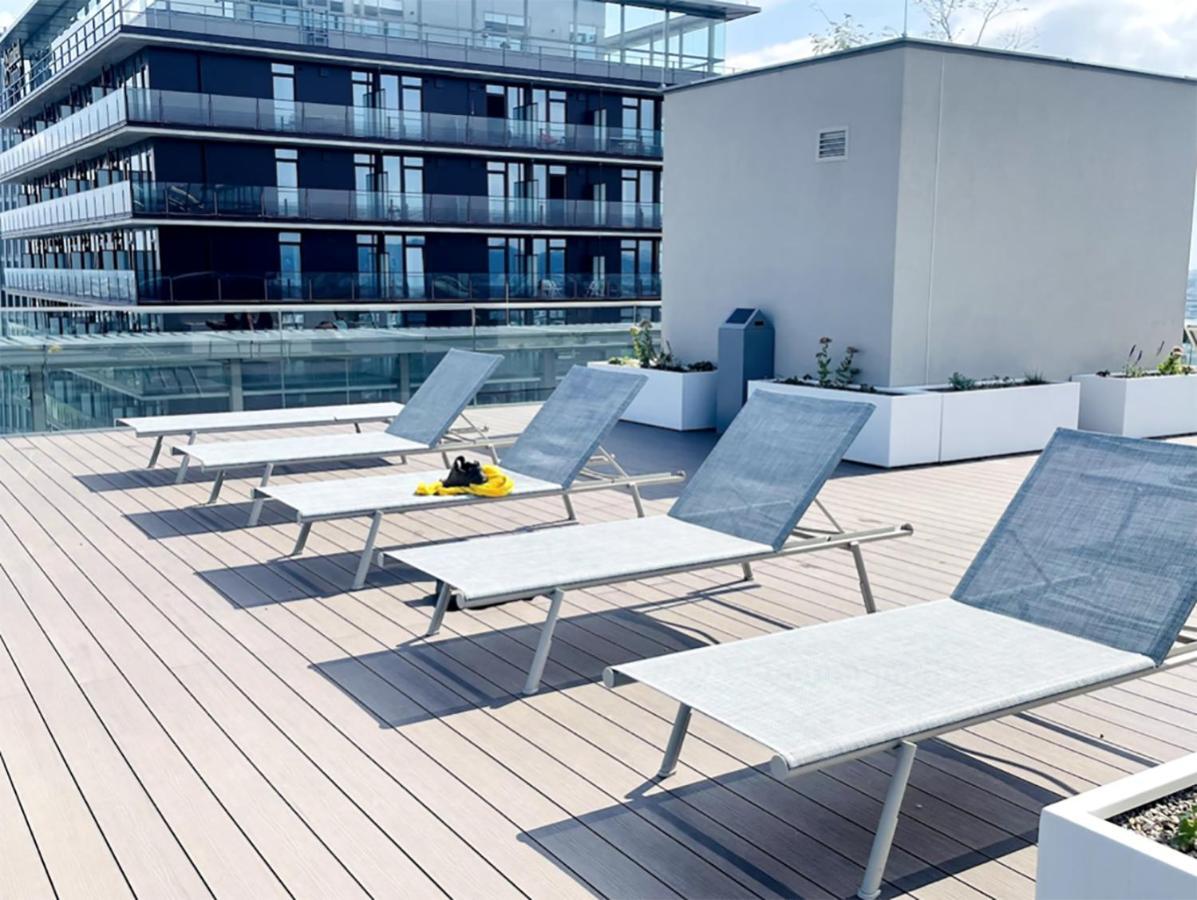 Sunrise Above Sky With Rooftop Pool Wien Exterior foto